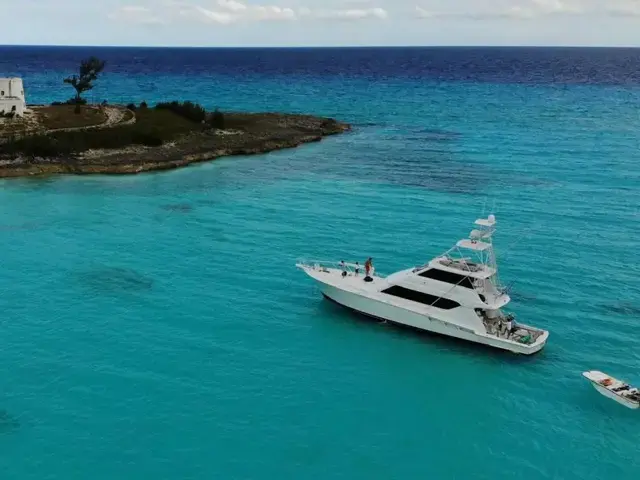 Hatteras Convertible