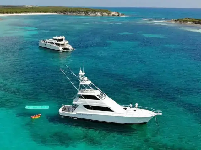 Hatteras Convertible