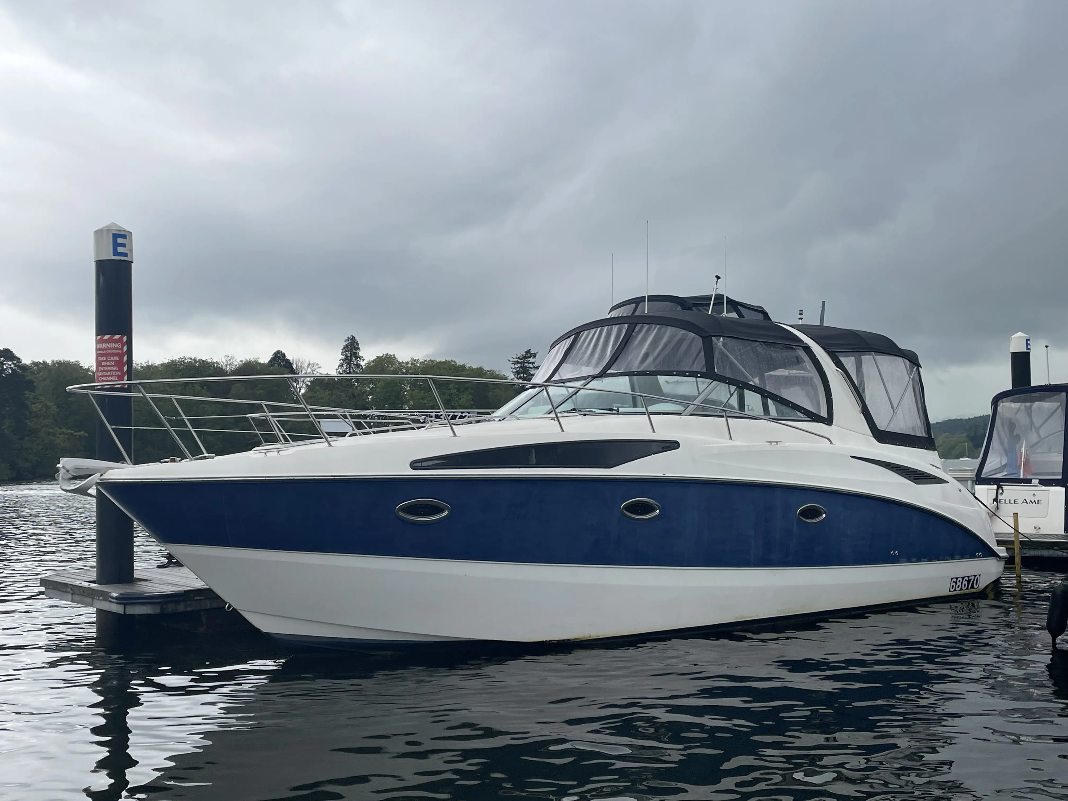 2007 Bayliner 325