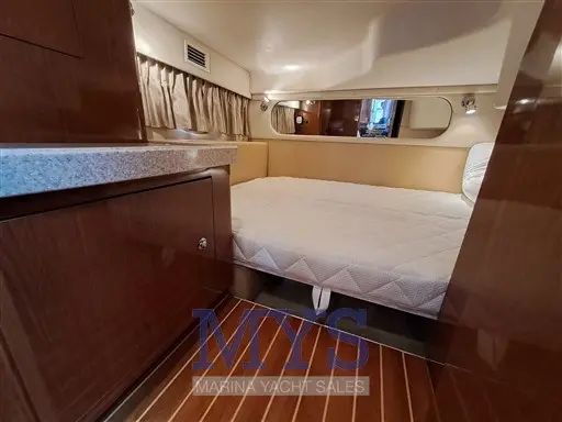 2008 Regal sportyacht 3760