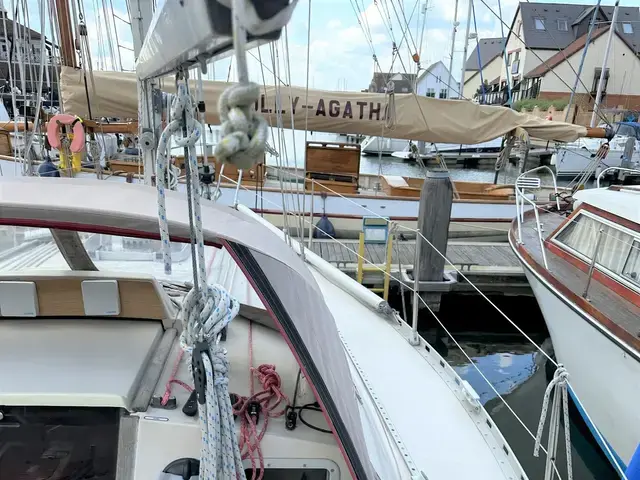 Beneteau First 32