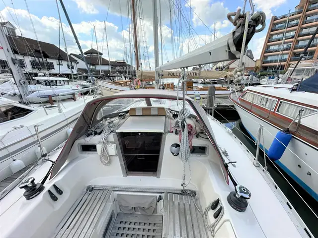 Beneteau First 32