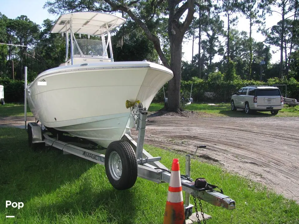 2020 Cobia Boats 220 cc