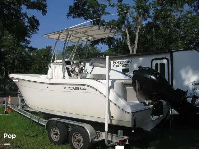 Cobia 220 Cc