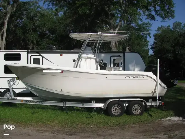 Cobia 220 Cc