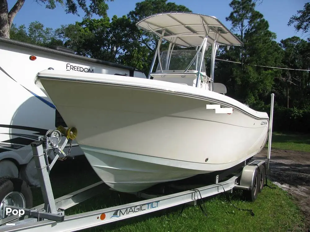 2020 Cobia Boats 220 cc