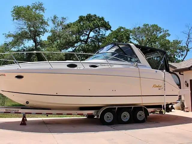 Rinker 342 Fiesta Vee