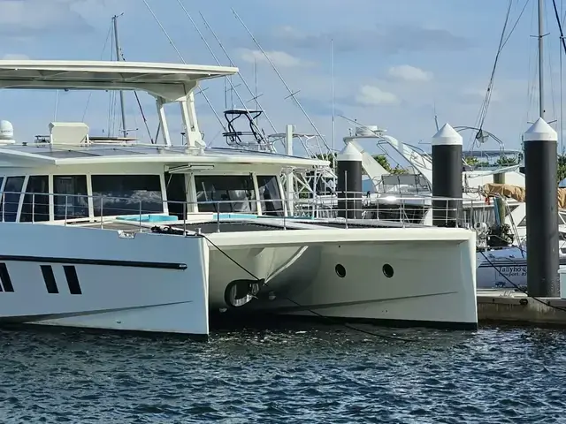 Serenity Yachts 64 Electric Hybrid