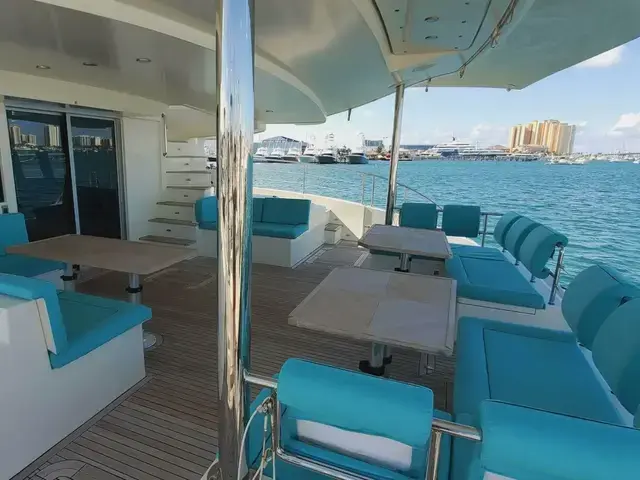 Serenity Yachts 64 Electric Hybrid