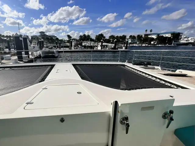 Serenity Yachts 64 Electric Hybrid