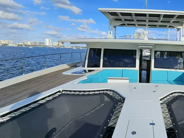 Serenity Yachts 64 Electric Hybrid