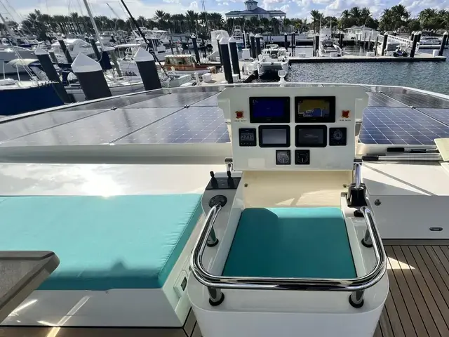 Serenity Yachts 64 Electric Hybrid