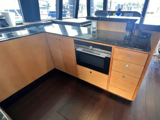 Serenity Yachts 64 Electric Hybrid