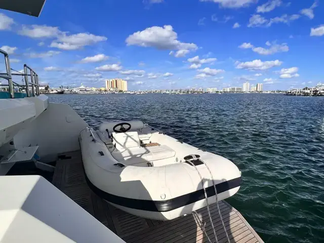 Serenity Yachts 64 Electric Hybrid