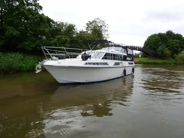 Broom Ocean 42