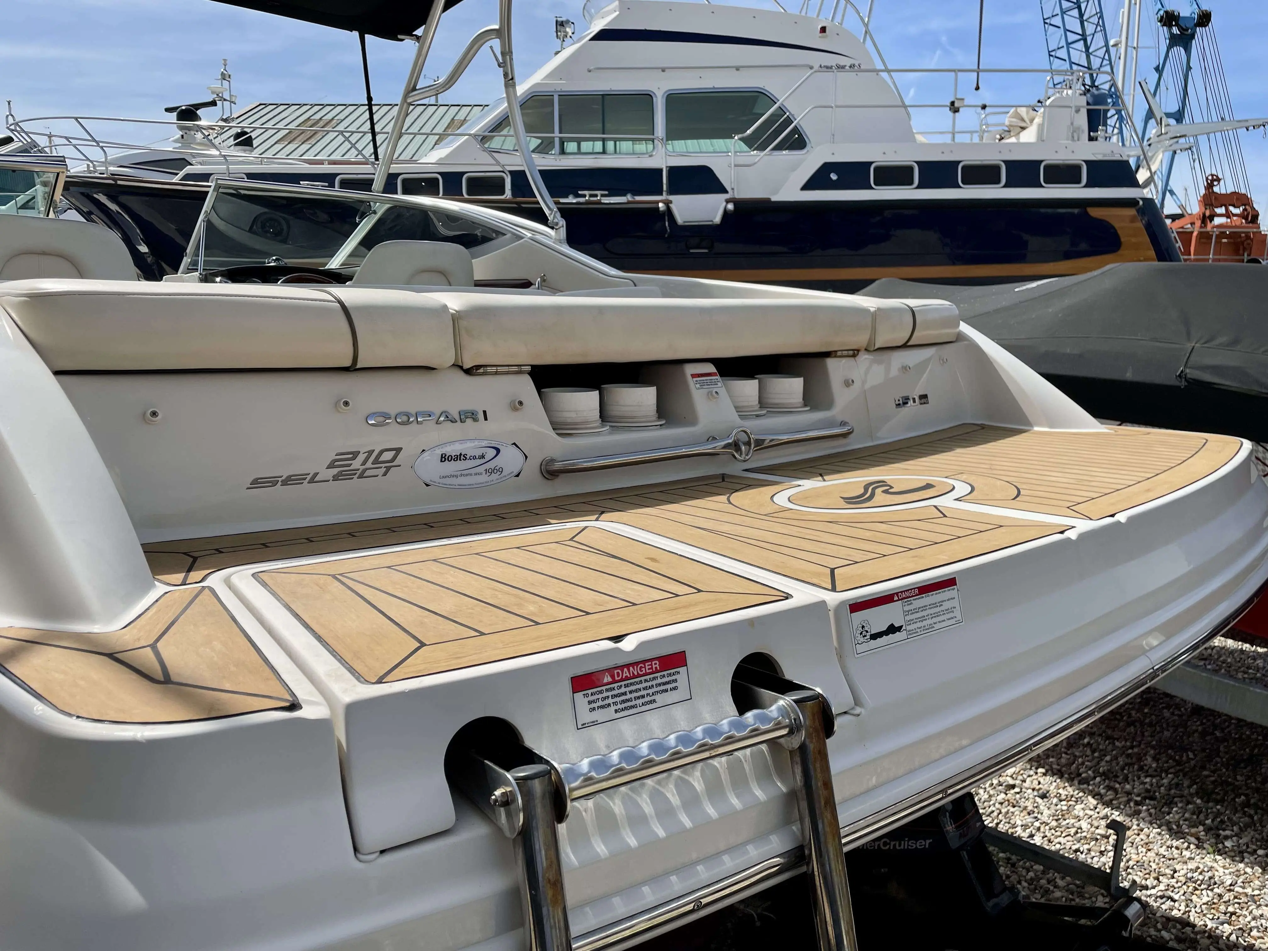 2008 Sea Ray 210 select