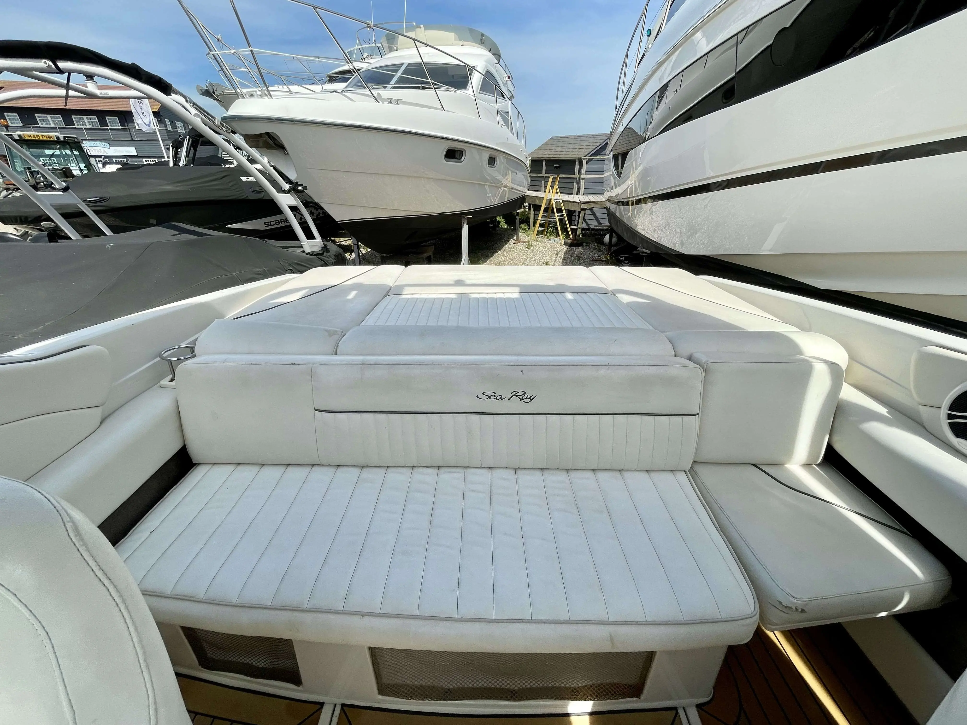 2008 Sea Ray 210 select