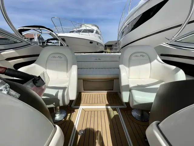 Sea Ray 210 Select