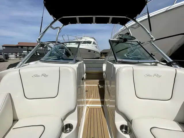 Sea Ray 210 Select