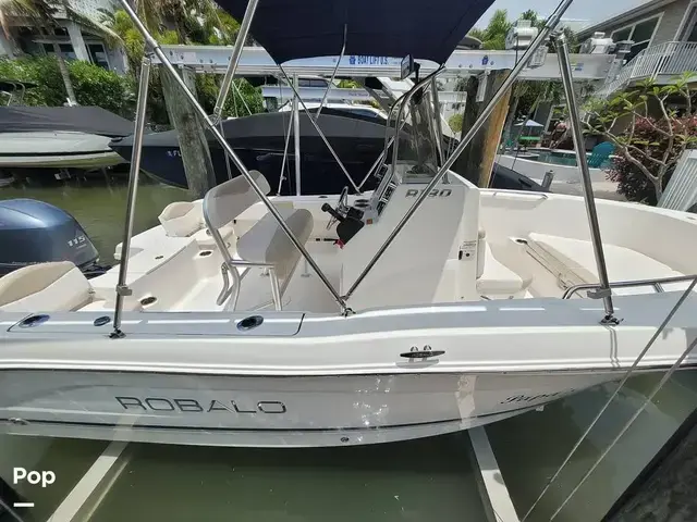 Robalo R180