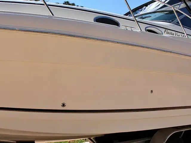 Rinker 342 Fiesta Vee