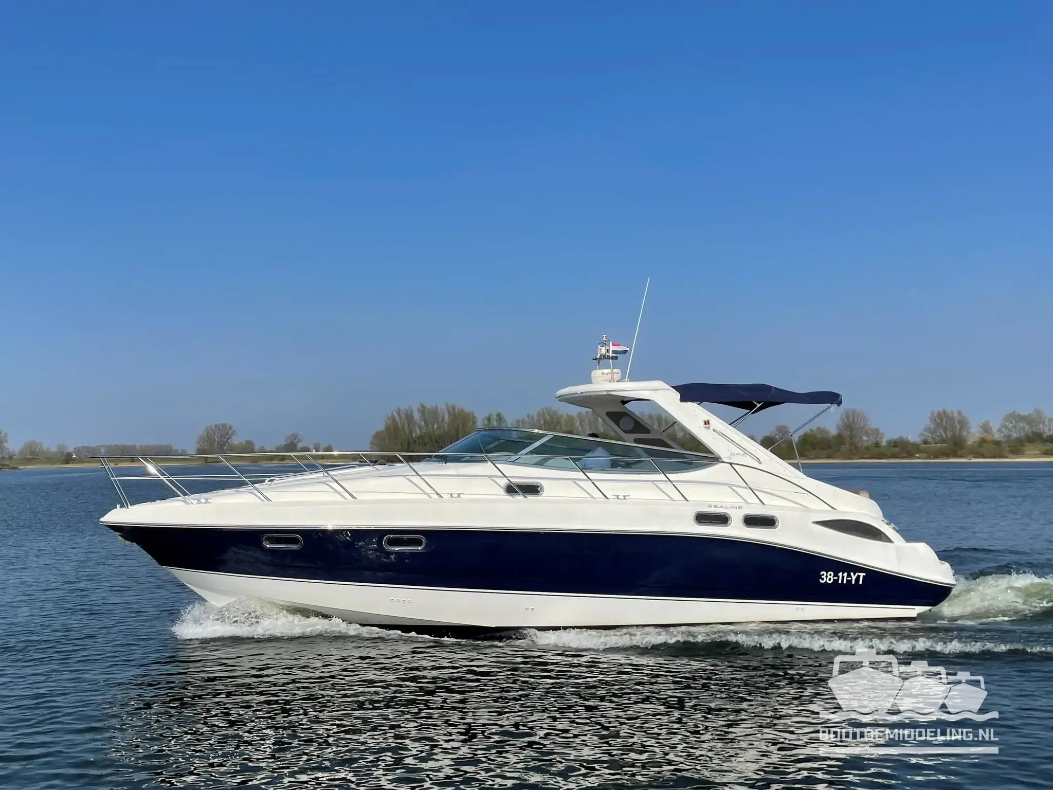 2006 Sealine s42