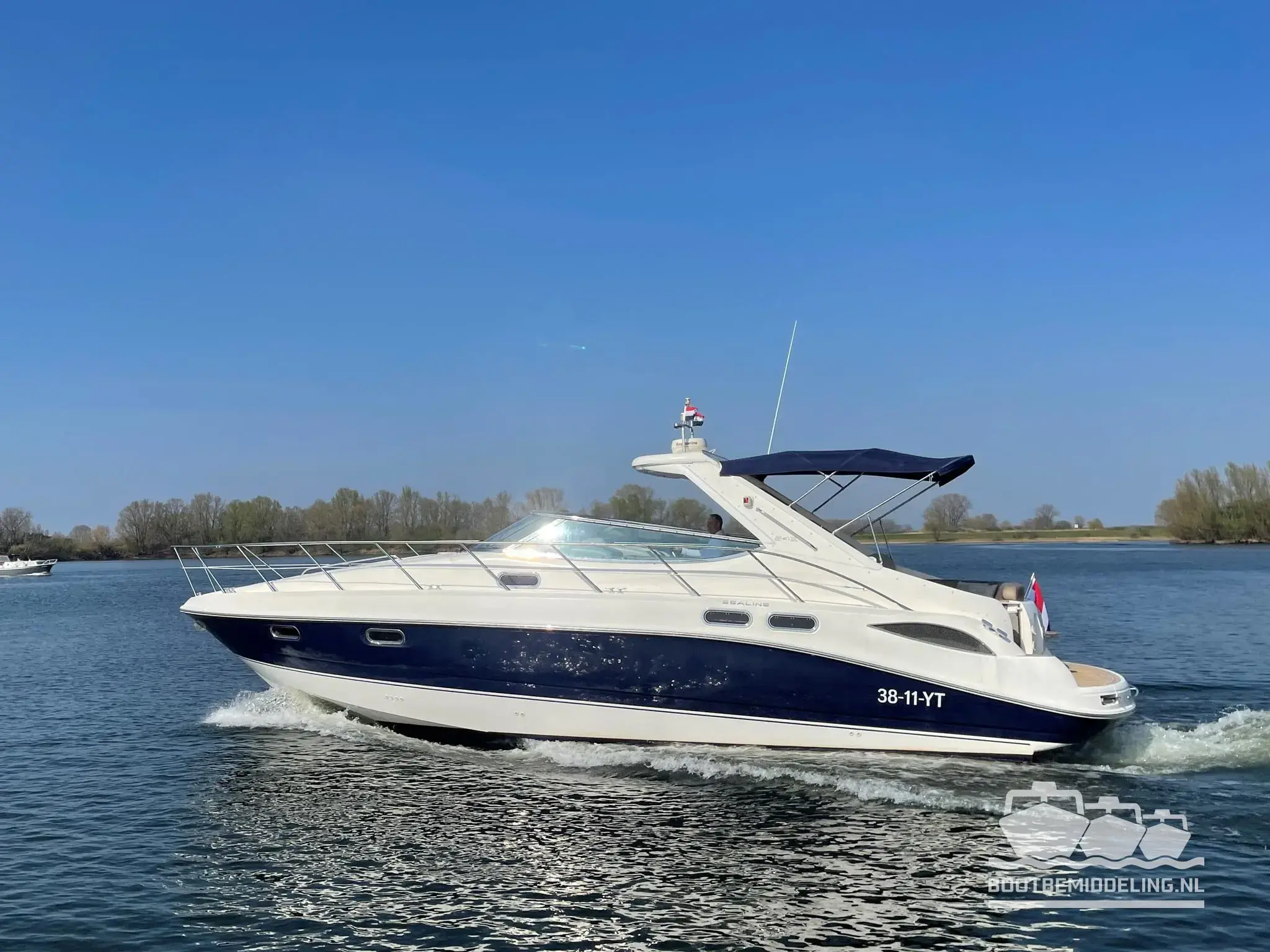 2006 Sealine s42