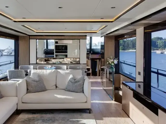 Absolute Navetta 73