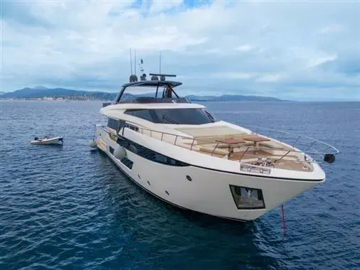 2020 Ferretti 920