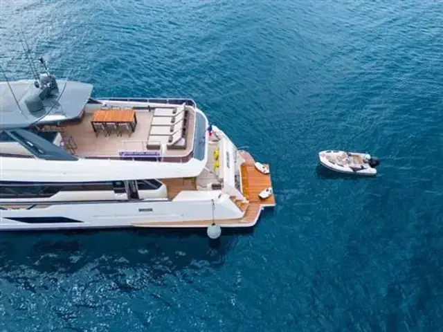 Ferretti Yachts 920