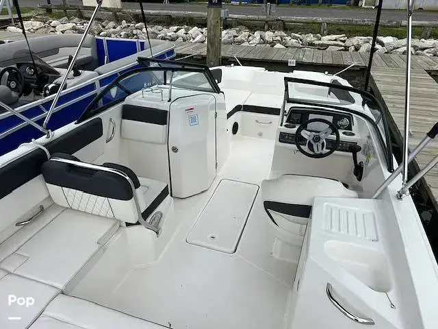 Bayliner Dx2200