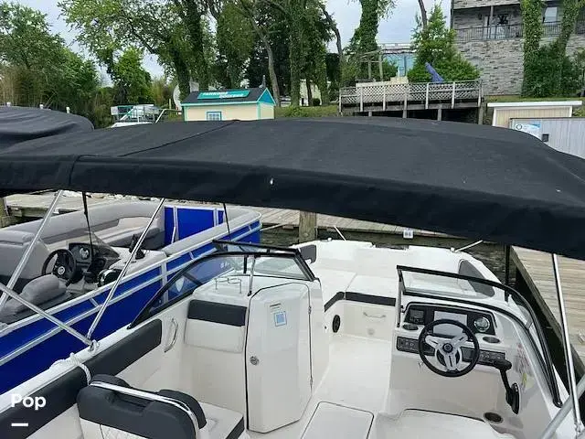 Bayliner Dx2200