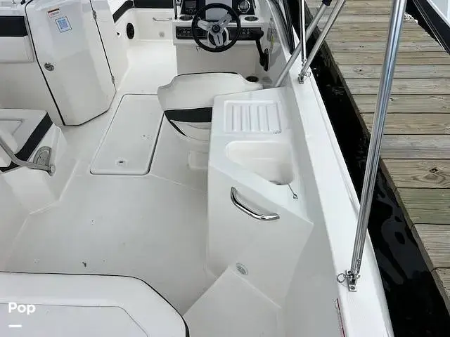 Bayliner Dx2200