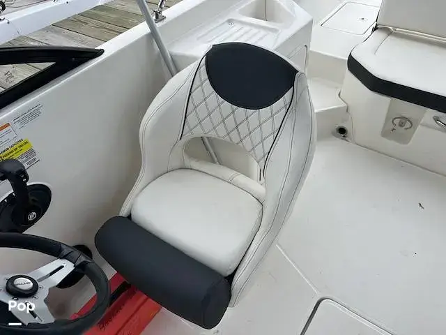 Bayliner Dx2200