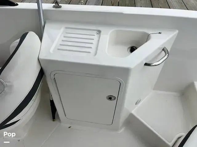 Bayliner Dx2200