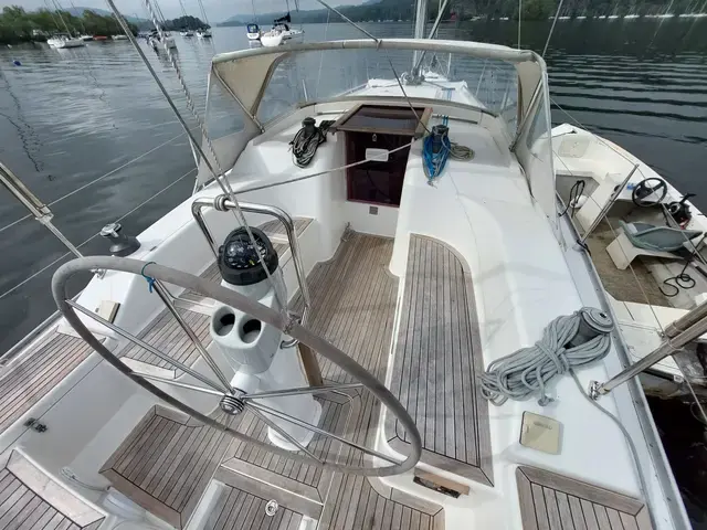 Hanse 320