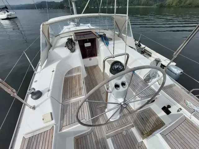 Hanse 320