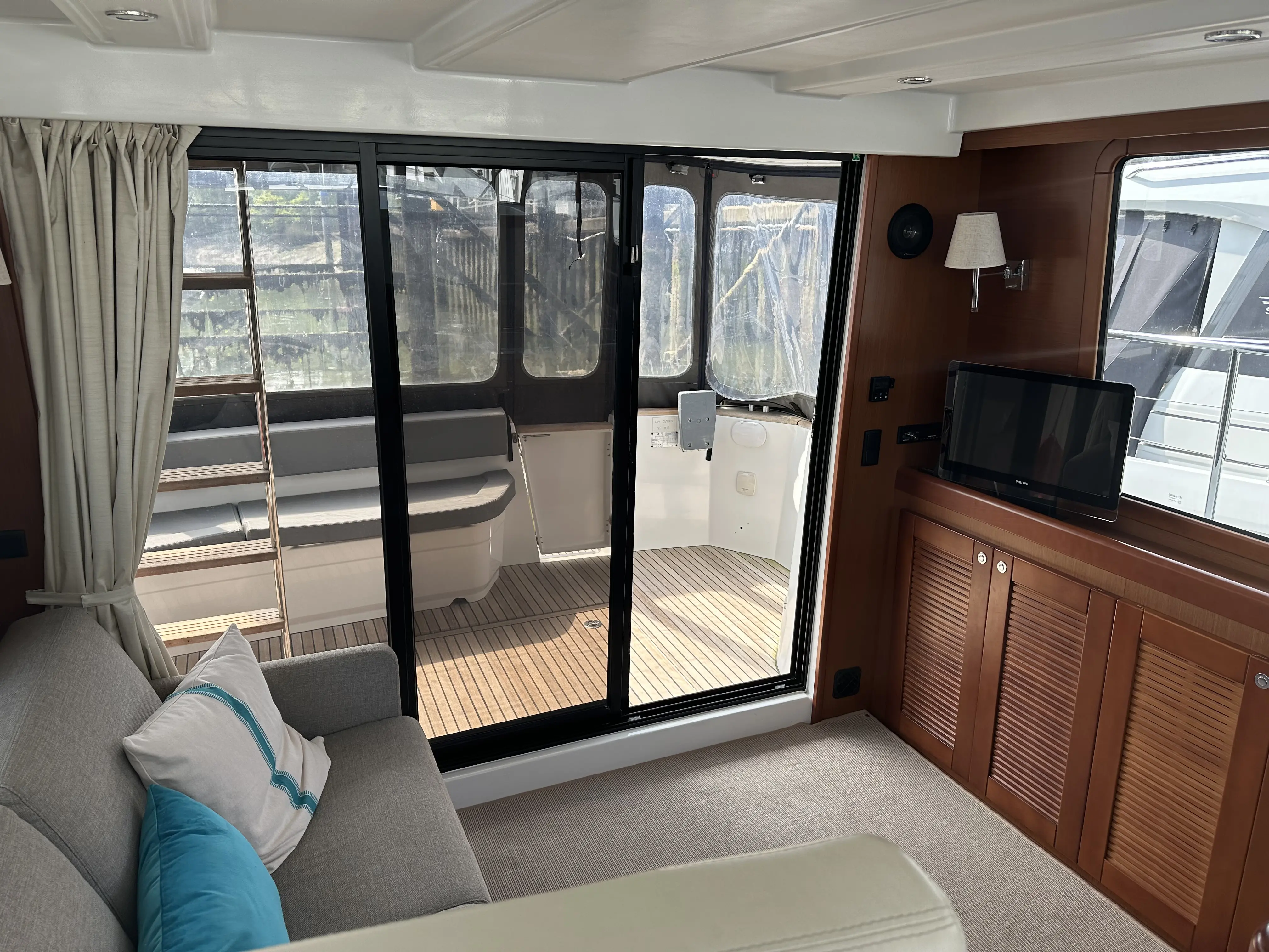 2013 Beneteau swift trawler 34