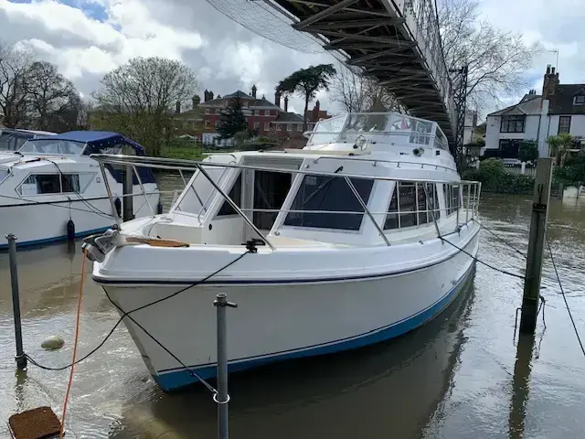 Falcon Boat Bounty 30 Sunbridge