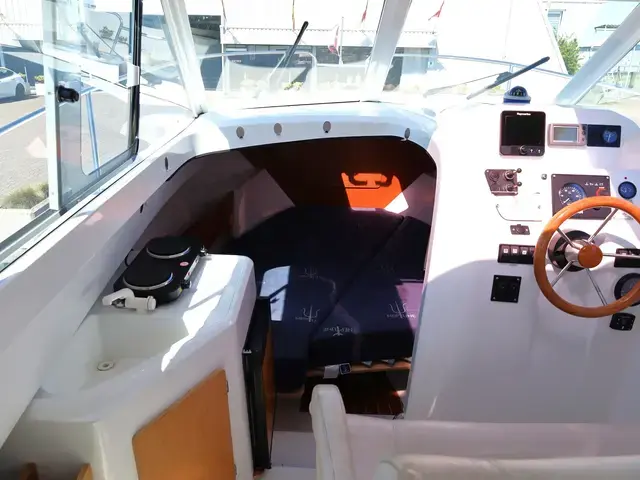 Beneteau Antares 6