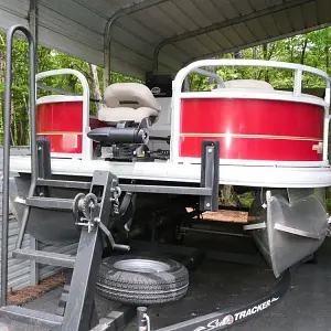 2023 Sun Tracker Bass Buggy 18 DLX