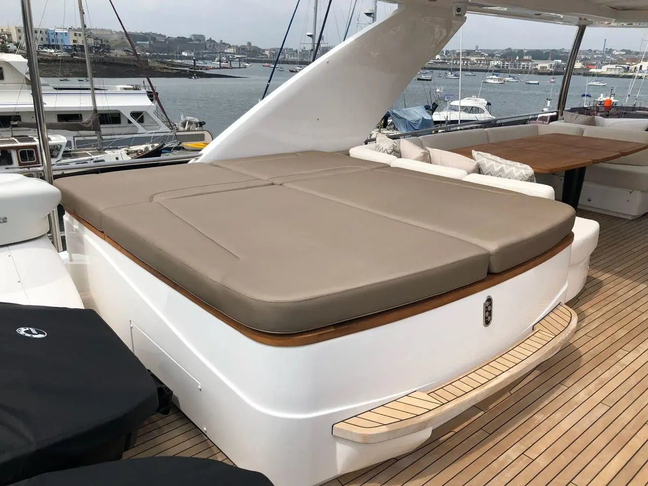 2018 Princess 88