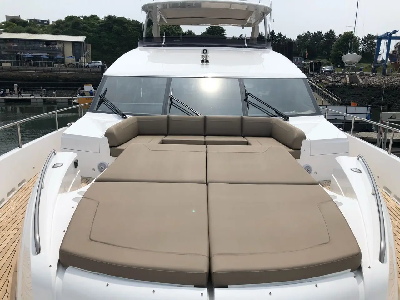 2018 Princess 88