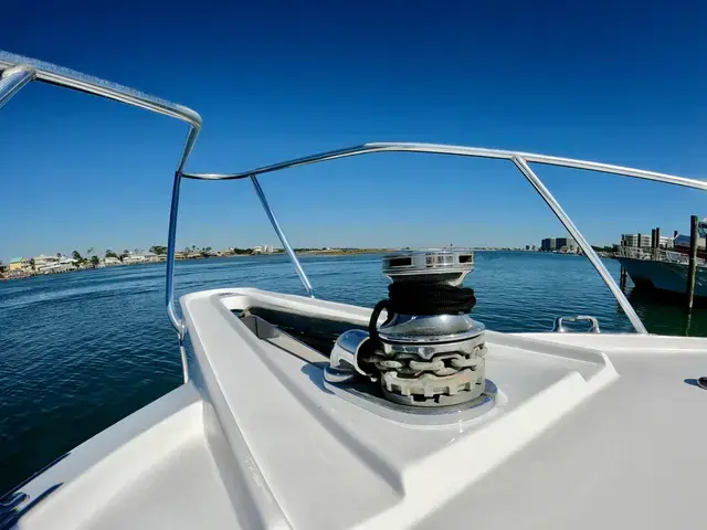 Hatteras 65'