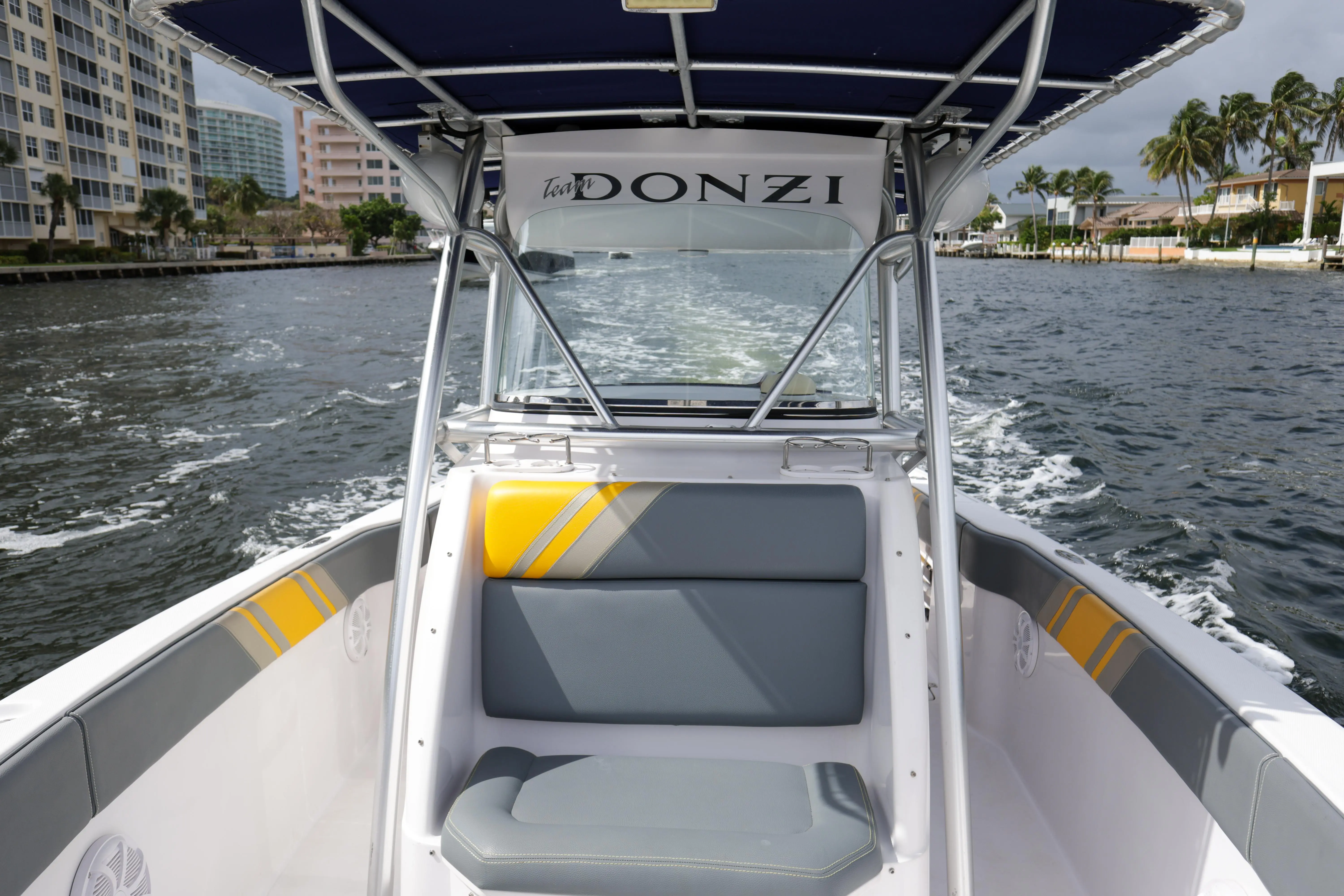 2006 Donzi 35'