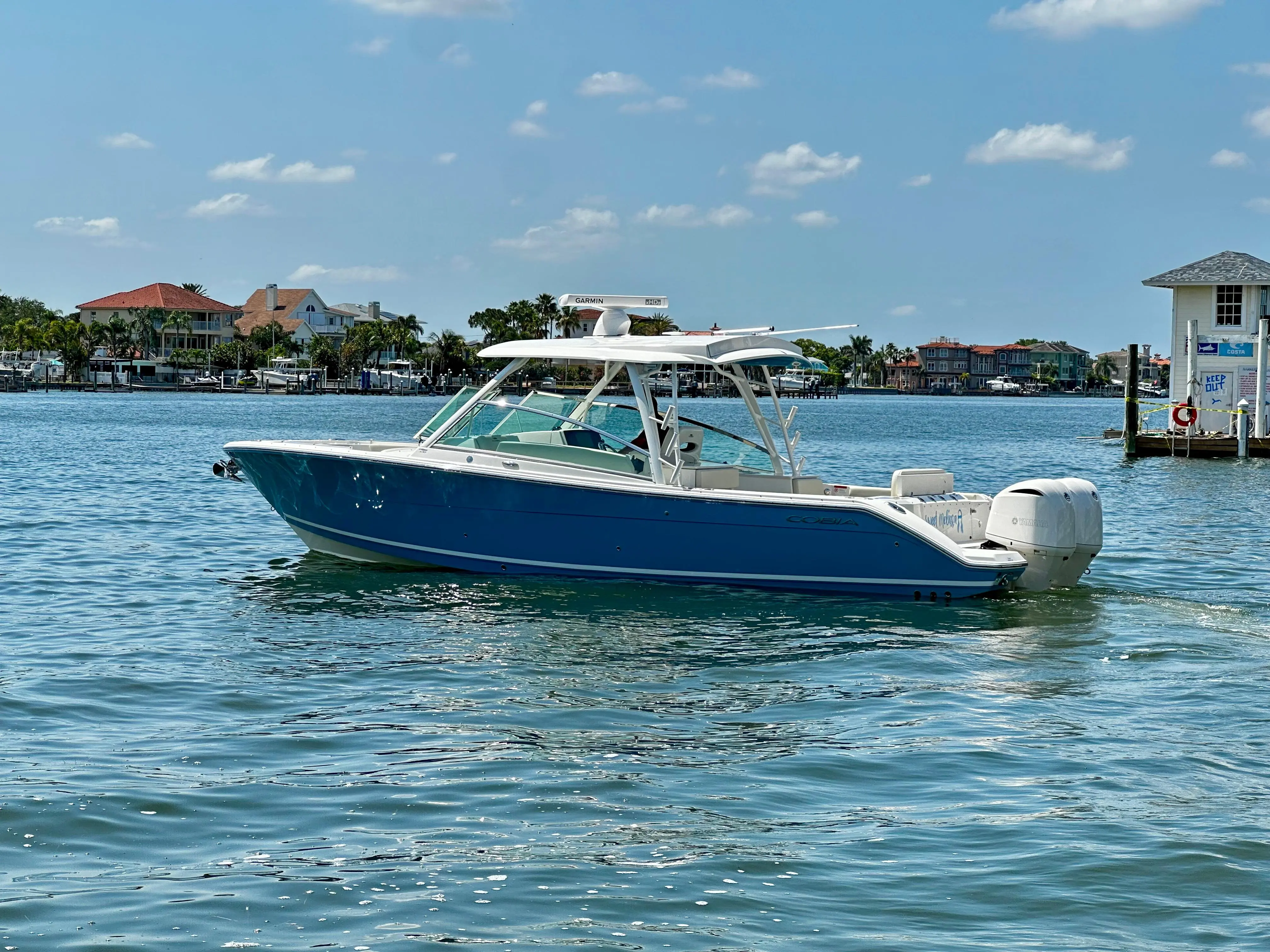 2021 Cobia Boats 33'