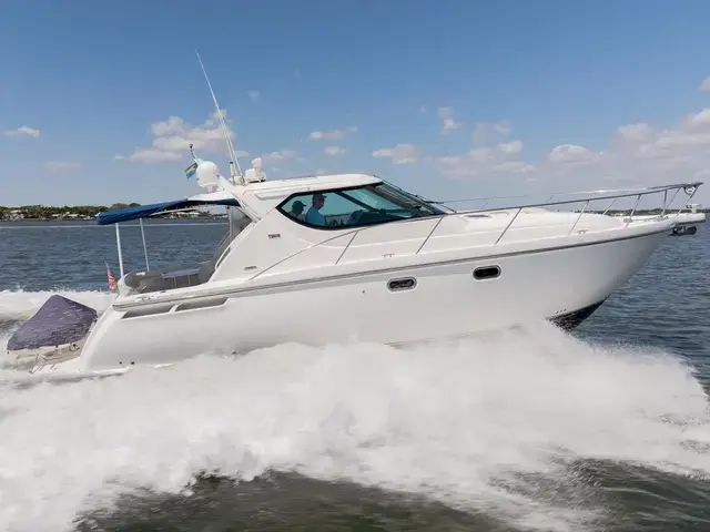 Tiara Yachts 43 Sovran