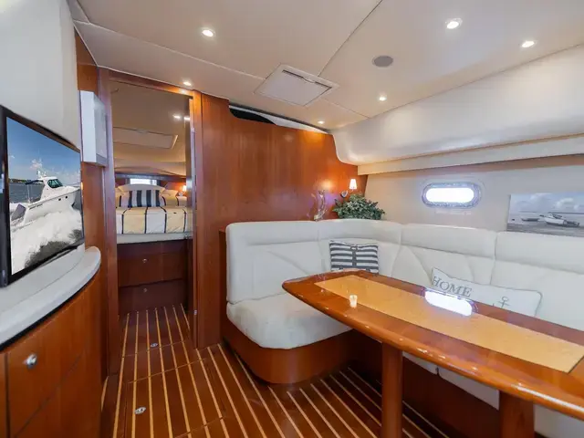 Tiara Yachts 43 Sovran