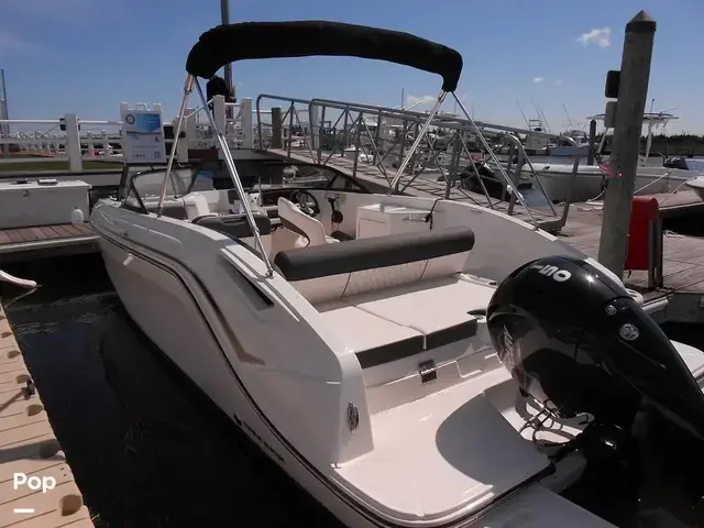 Bayliner DX2200