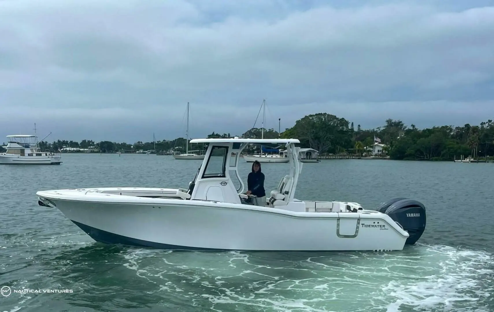 Tidewater Boats 282 CC Adventure Bluewater